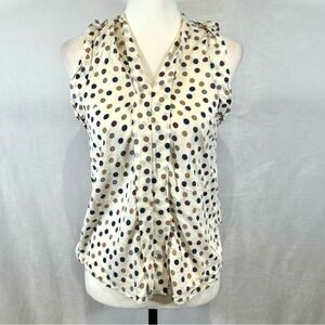 White blue mocha and burgundy polka dot vneck top size small